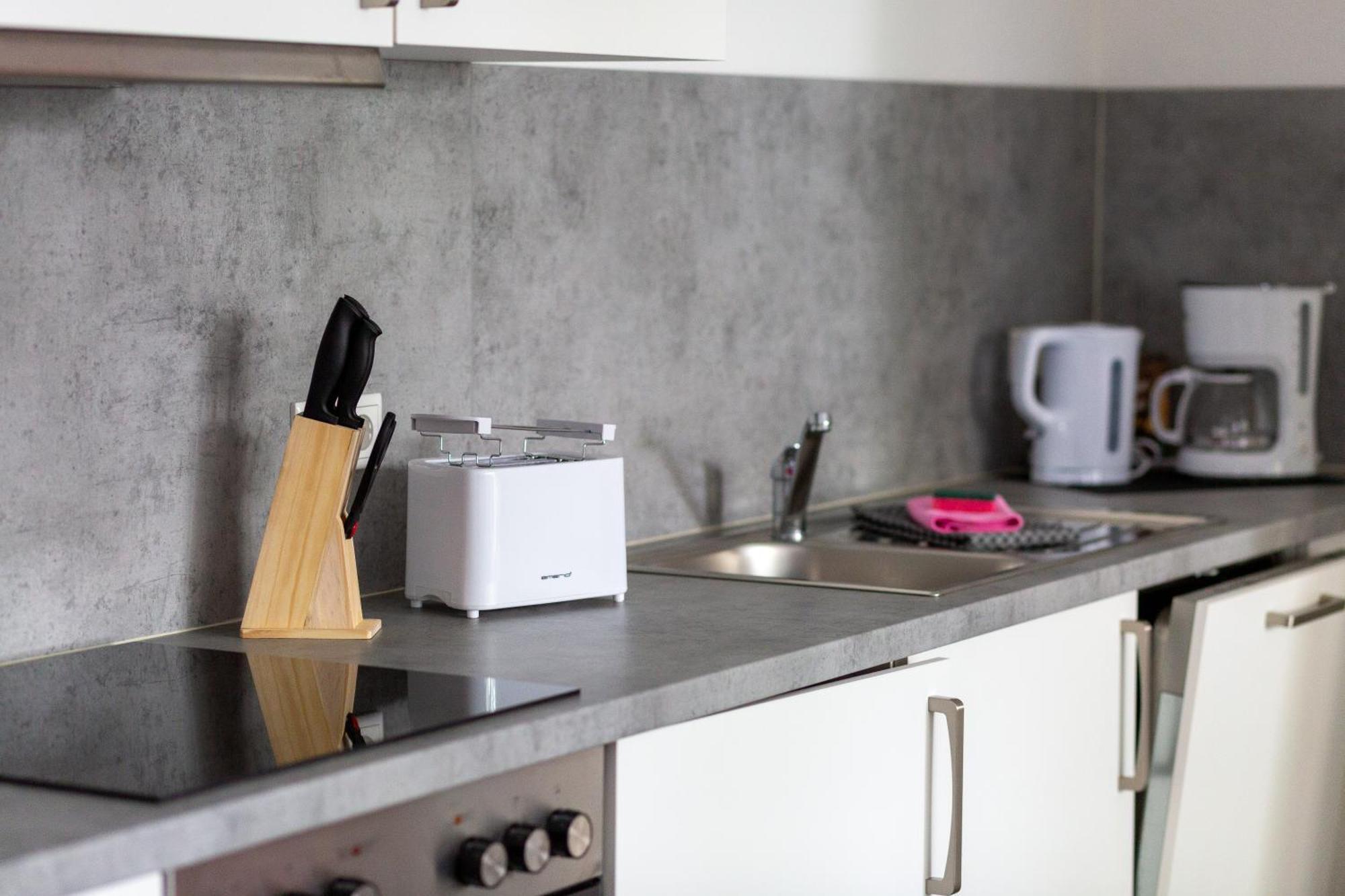 Apartment Moderne Stadtwohnungen In - Kueche, Schlafsofa, Terrasse Oder Balkon Wlan Smart Tv
